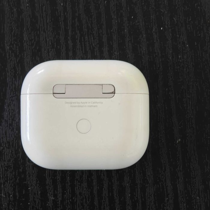 AirPods Generatie 3,numărul de serie valid si husă (citește descriere)