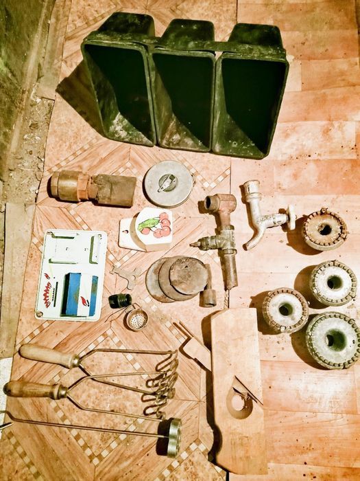 1000 необходимых  мелочей  СССР  и  другое.