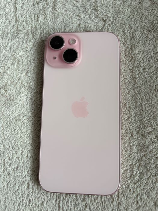 iPhone 15 , розов цвят , 128GB.