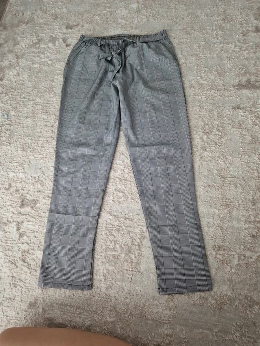 Lot pantaloni marime 38