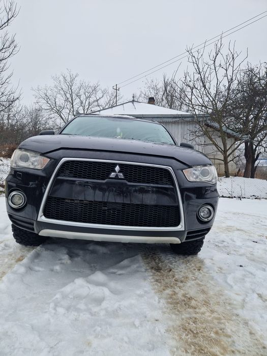 Fata completa Mitsubishi outlander 2012