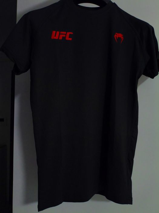 Vand Tricou Antrenament Compresie UFC Marimea M