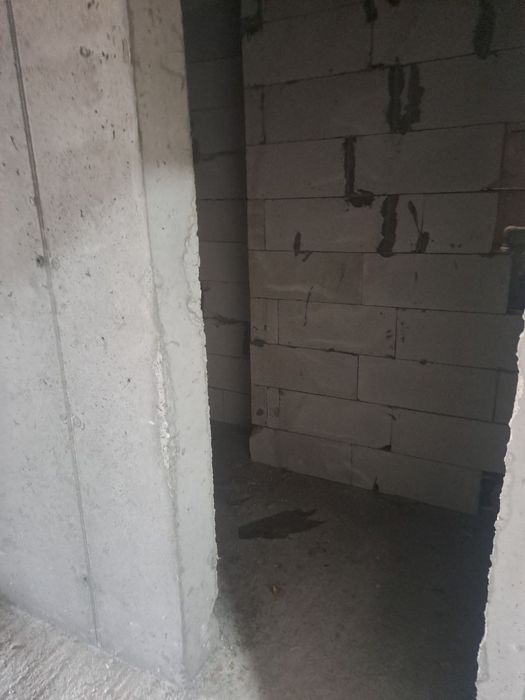 Choshtepa 1 xona 35m² kvartira sotiladi. Sergeli novostroyka 1-metro