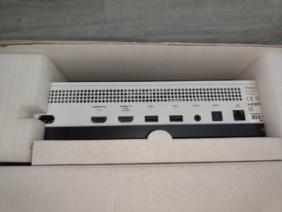 Продам X box 1 s