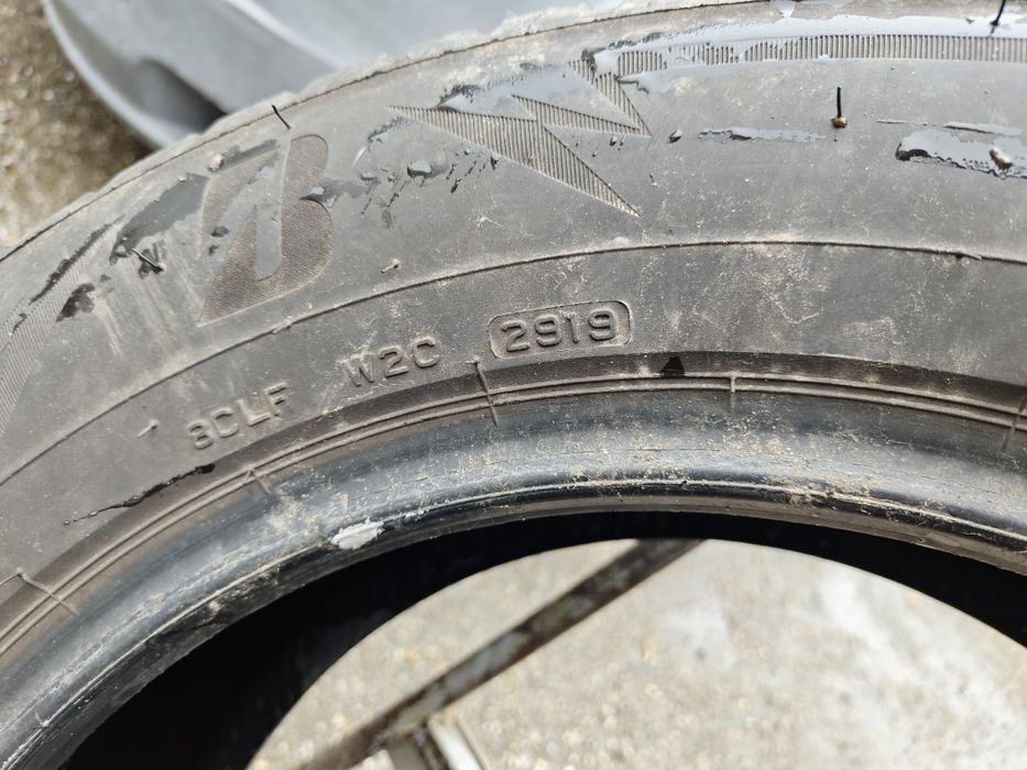 215/65/17 Brigestone