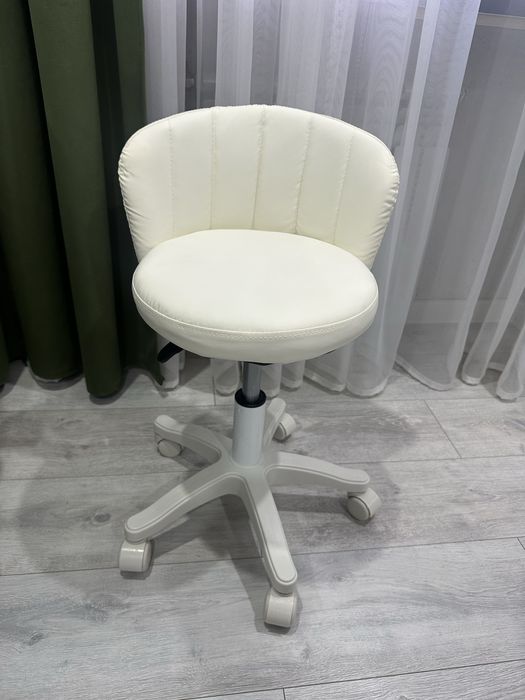 Продам детский стул