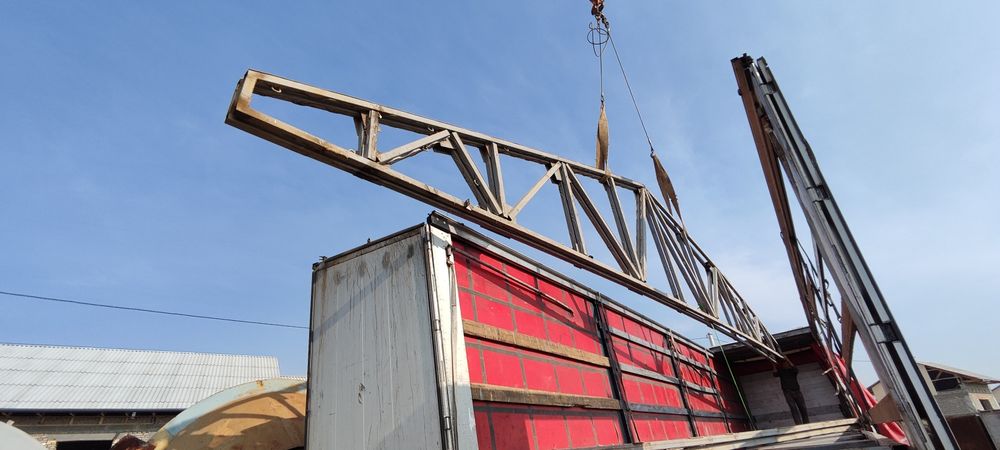 Ферма  12.9м лик 11 дона бор кантенердан ясалган фаргонада тур