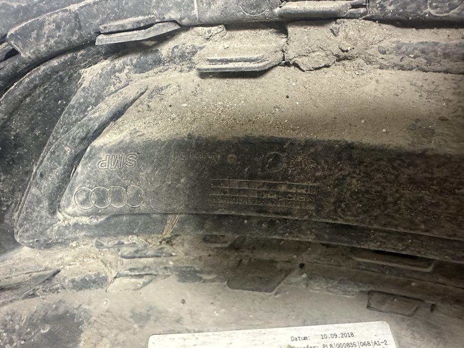 Заден дифузьор за Audi Q8