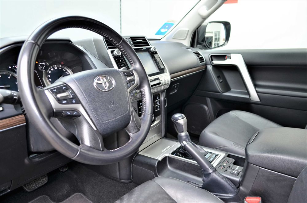 TOYOTA Land Crusier LUXURY AT - 20% avans Posibilitate Leasing