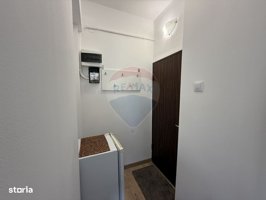 De inchiriat! Garsoniera la Universitate