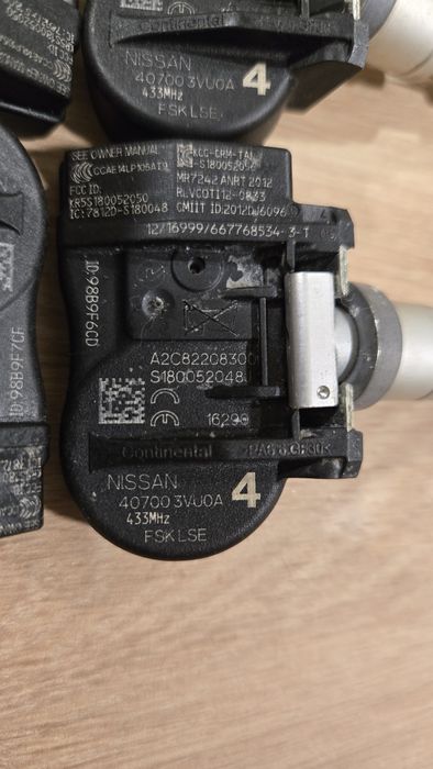 Датчици на налягане на гумите Nissan