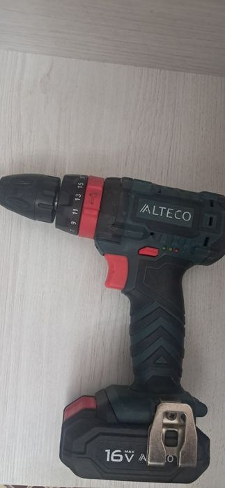 Шурупавер Алтеко