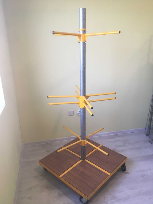 стойка (стелаж) - многофункционална, въртяща се, 4 нива, 4 посоки