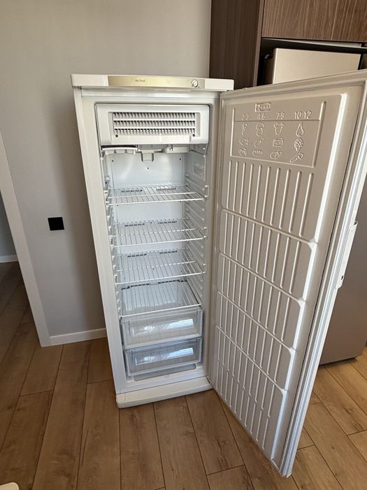 Морозильник Indesit