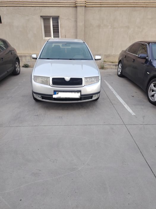 Vând skoda fabia 1.4 MPI.