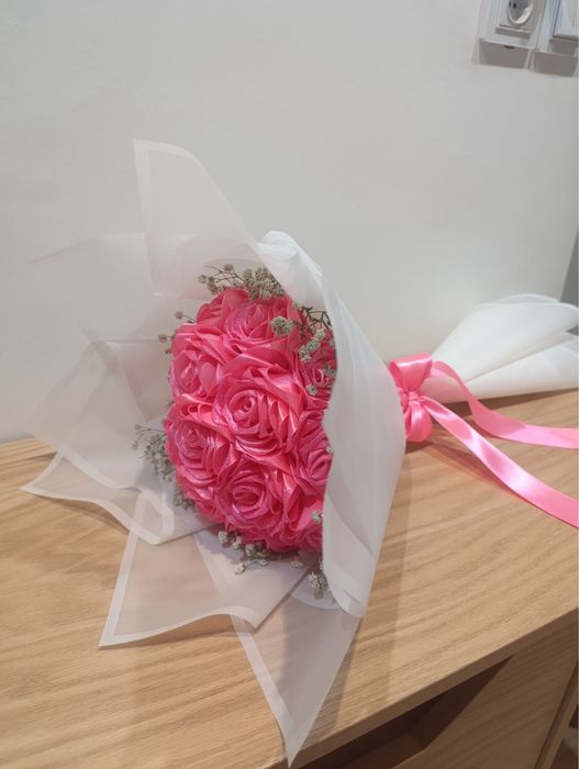 Букеиы искусственные из Атласной ленты