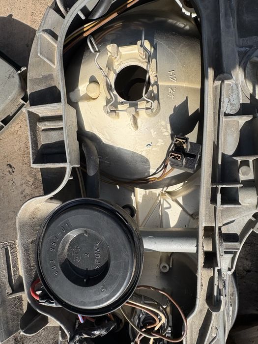 Передний фара мерседес 210до рест