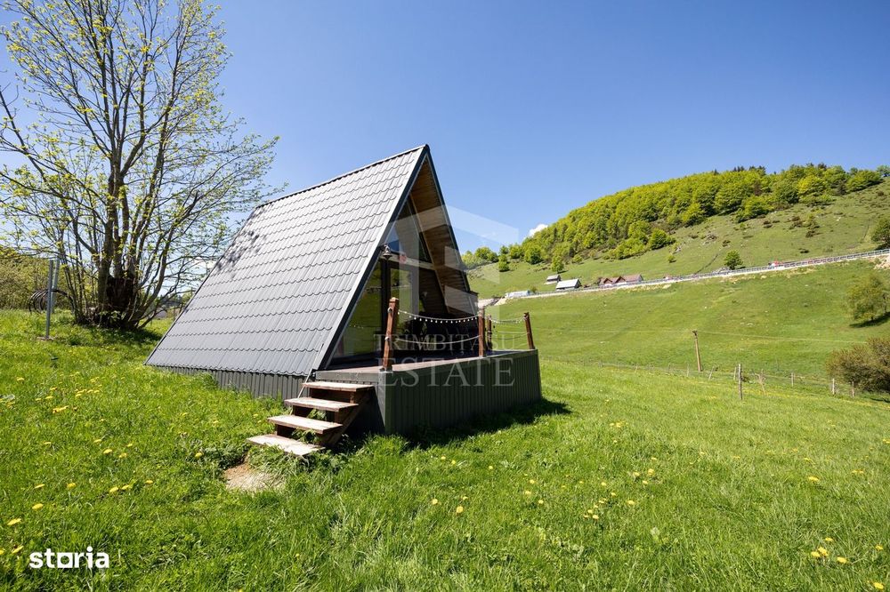 Fundata | Teren de vanzare | 7,656 mp + Cabane tip A Frame