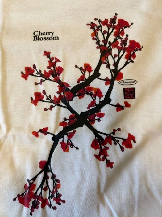 Футболка Cherry blossom