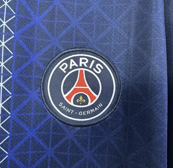 Echipament / Tricou fotbal PSG Paris Saint-Germain (MĂRIMEA M) - Sezon 25/26 (Home), Nou