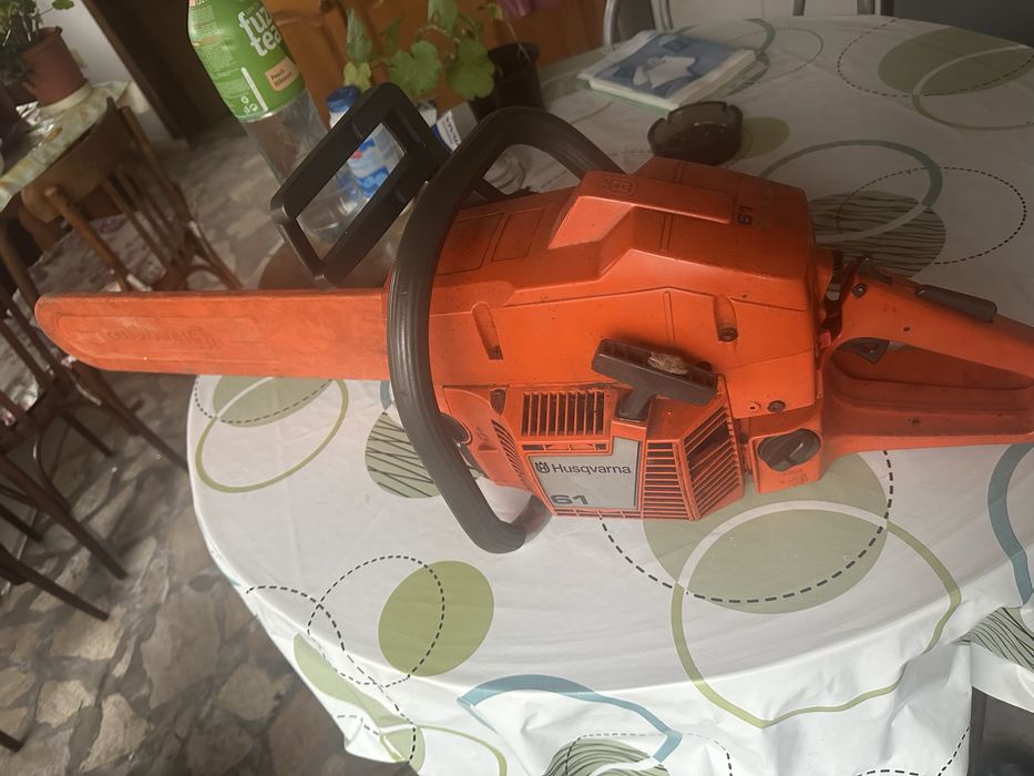 Husqvarna 61  Хускварна