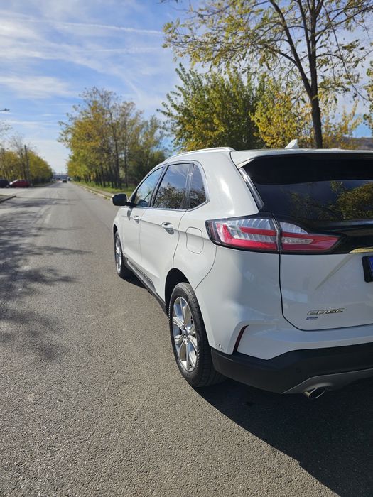 Ford Edge Titanium
