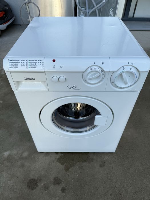 Мини - Малка пералня Зануси 4  кг