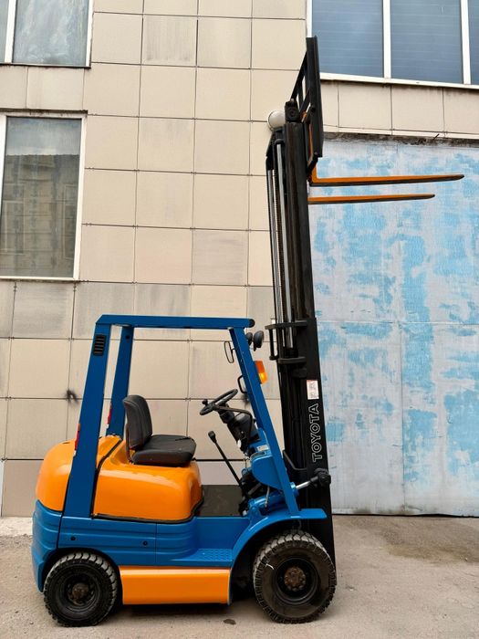 Вилочный Погрузчик Toyota 6FGl15