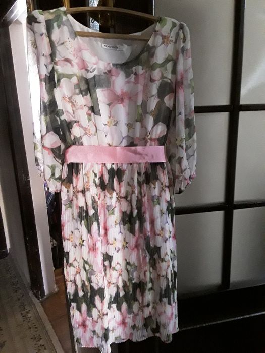 Платье  женское  раз38 фирма FERVENTE