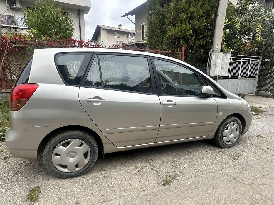 toyota corolla verso 1.6