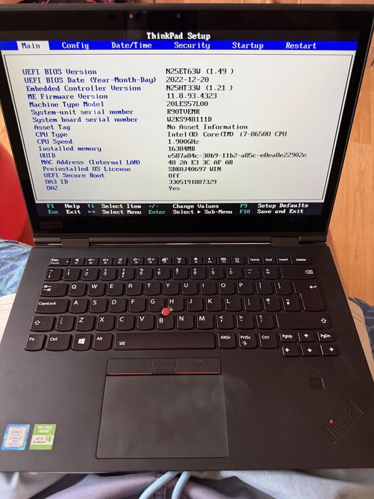 Vand laptop Lenovo Thinkpad Yoga X1