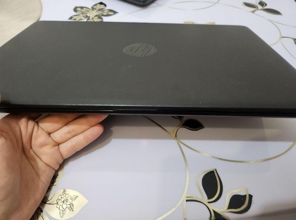 Ноутбук HP чёрный