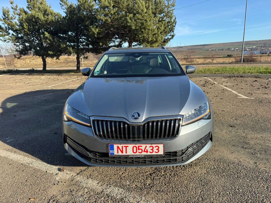 Skoda Superb, model facelift 2021/ Premium Edition/Matrix/Piele