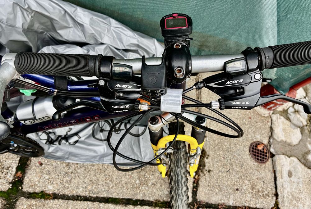 Bicicleta MTB - 26, cadru L + accesorii