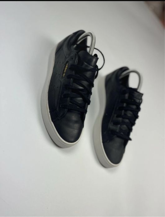 Adidasi adidas sleek
