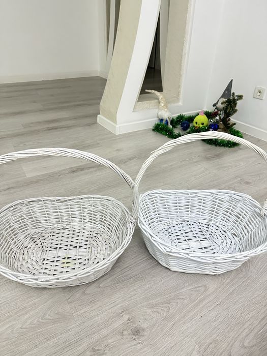 Белые корзины