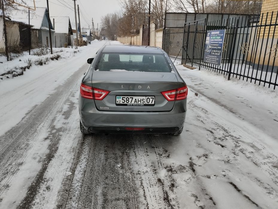 Продам Ладу Весту