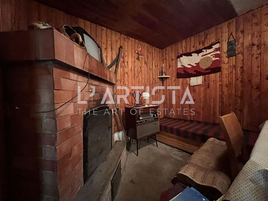 Къща в София, област-с.Връдловци площ 120 цена 62000