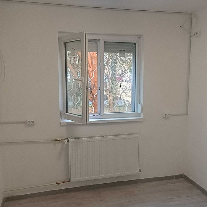 Vand Garsoniera , Parter, Strada Aluminei, Nr. 37 /A