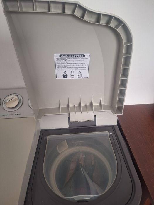 Продаётся стиральная машина полуавтомат