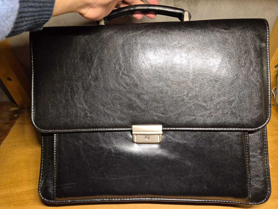 Классический портфель академический черный аккуратный стильный