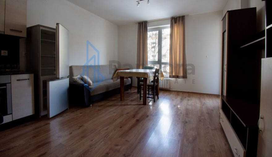 Двустаен апартмент под наем в кв. Банишора