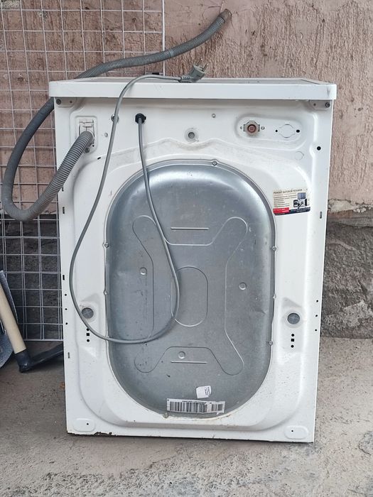 INSTGHTС . Стиральные машина.