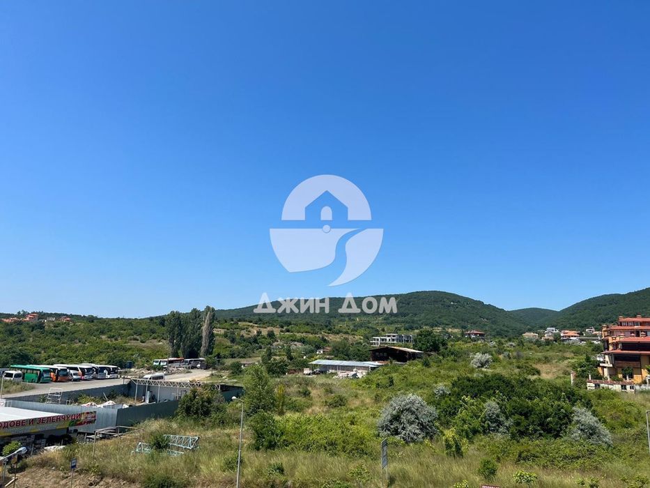 Продава се Двустаен апартамент в Свети Влас - 70 кв.м за 633 €/кв.м - Снимка #1