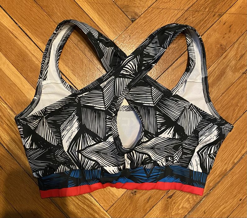 Nike, Excess, H&M-спортни лотове