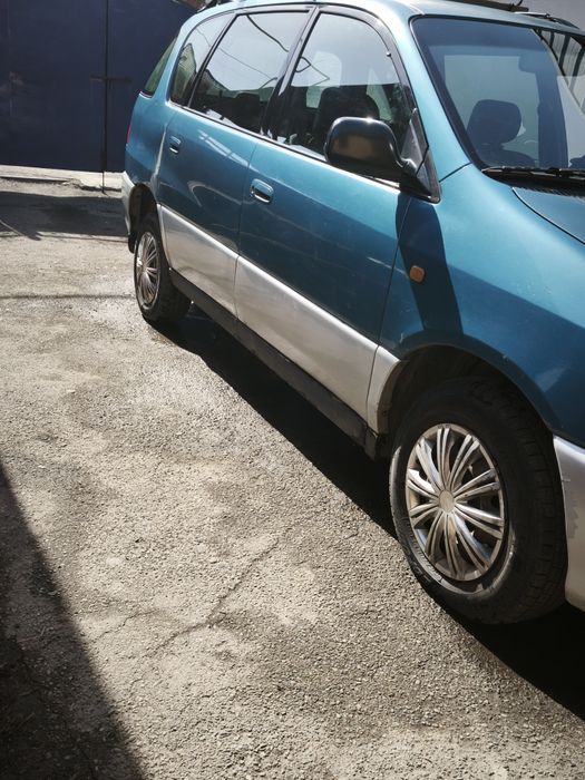 Тойота пикник 99