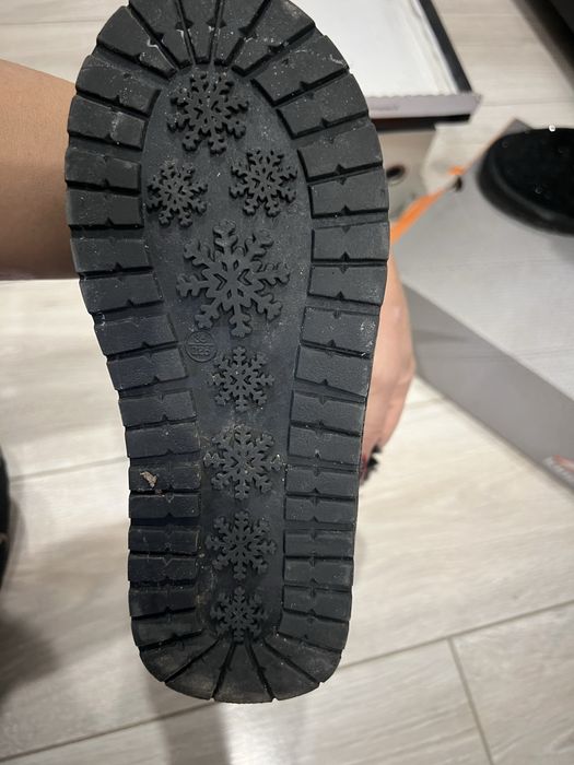 Зимние уги для девочки