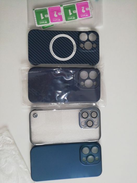 Чехлы для IPhone 16 PRO