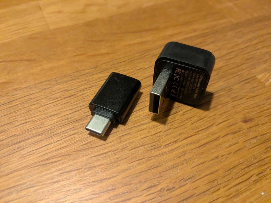 Адаптер от жичен към безжичен Android auto/Apple car play