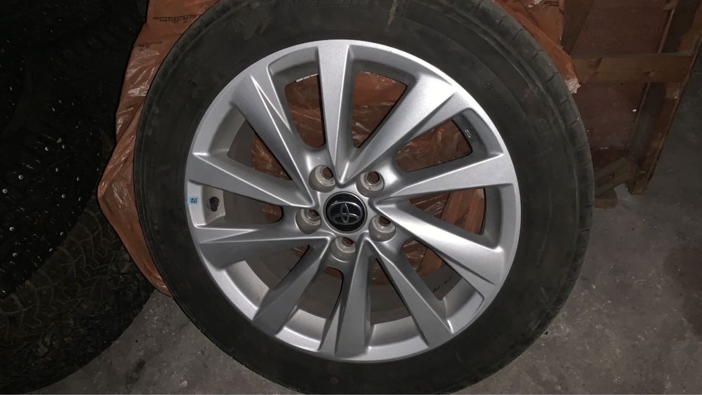 Продам диски с резиной на камри 75